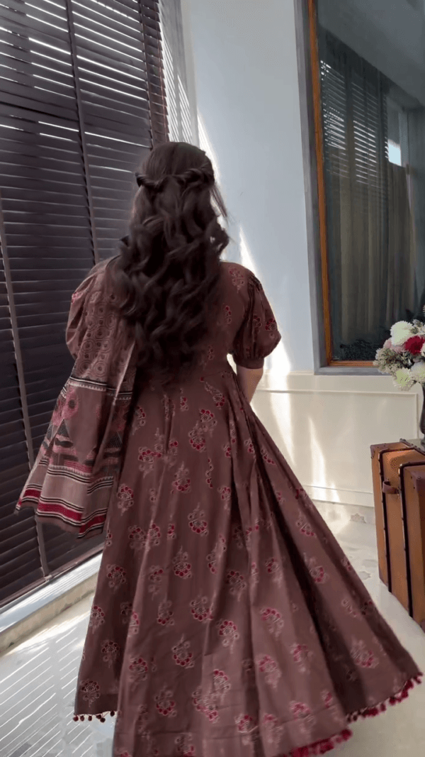 PARTY WEAR FLARED PRINTED GOWN WITH DUPATTA - Image 2