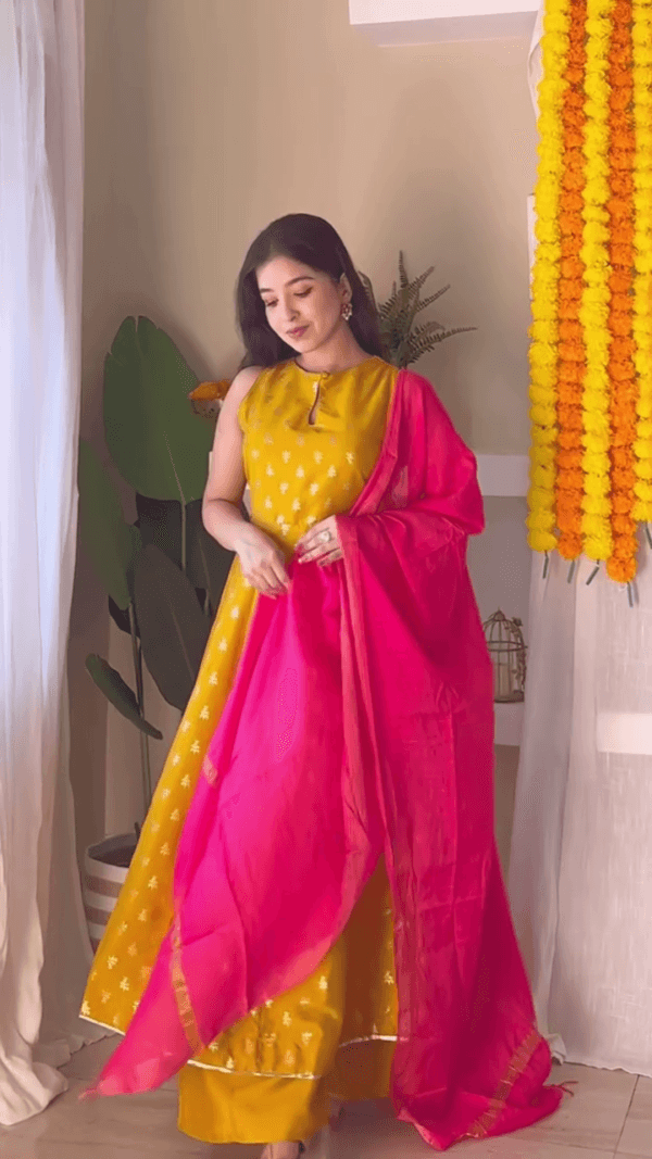 Floral Printed Angrakha Anarkali Kurta With Trousers & Dupatta - Image 6