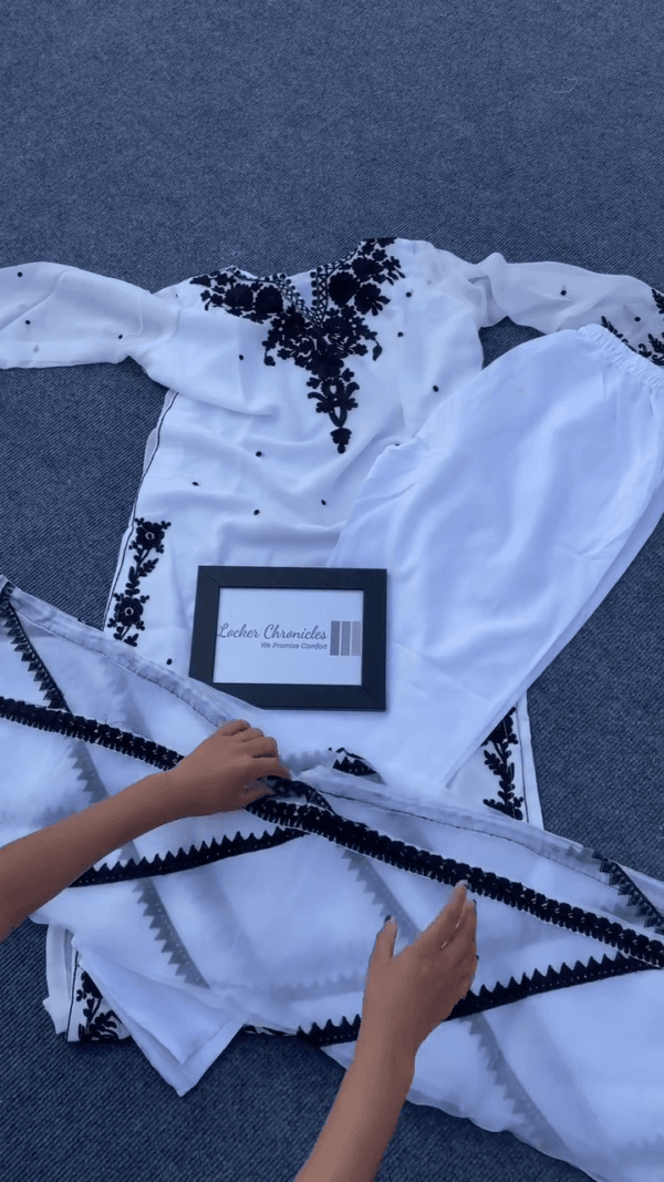 White colour cotton organza dupatta set - Image 3