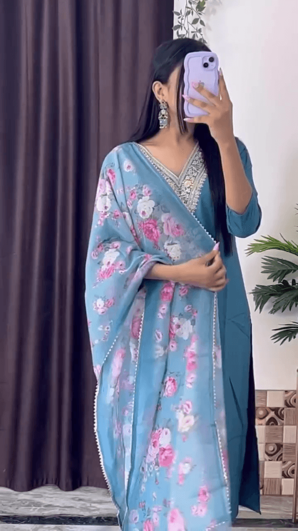 Floral Embroidered Zari Kurta with Trousers & Dupatta (7 Design) - Image 6