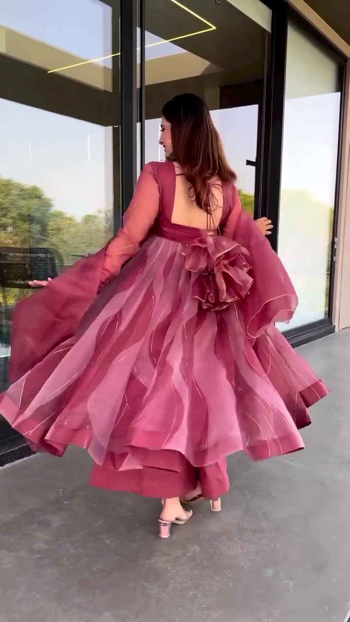 Dusty Rose Flared Kurta Set with Dupatta - Image 3