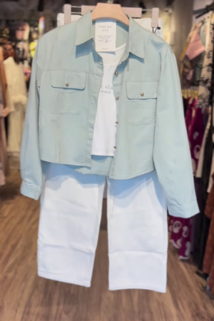 Mint Green Cropped Jacket & White Wide-Leg Pants – Minimalist Elegance with a Modern Touch