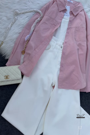 Chic Oversized Shirt – Effortless Elegance 💖