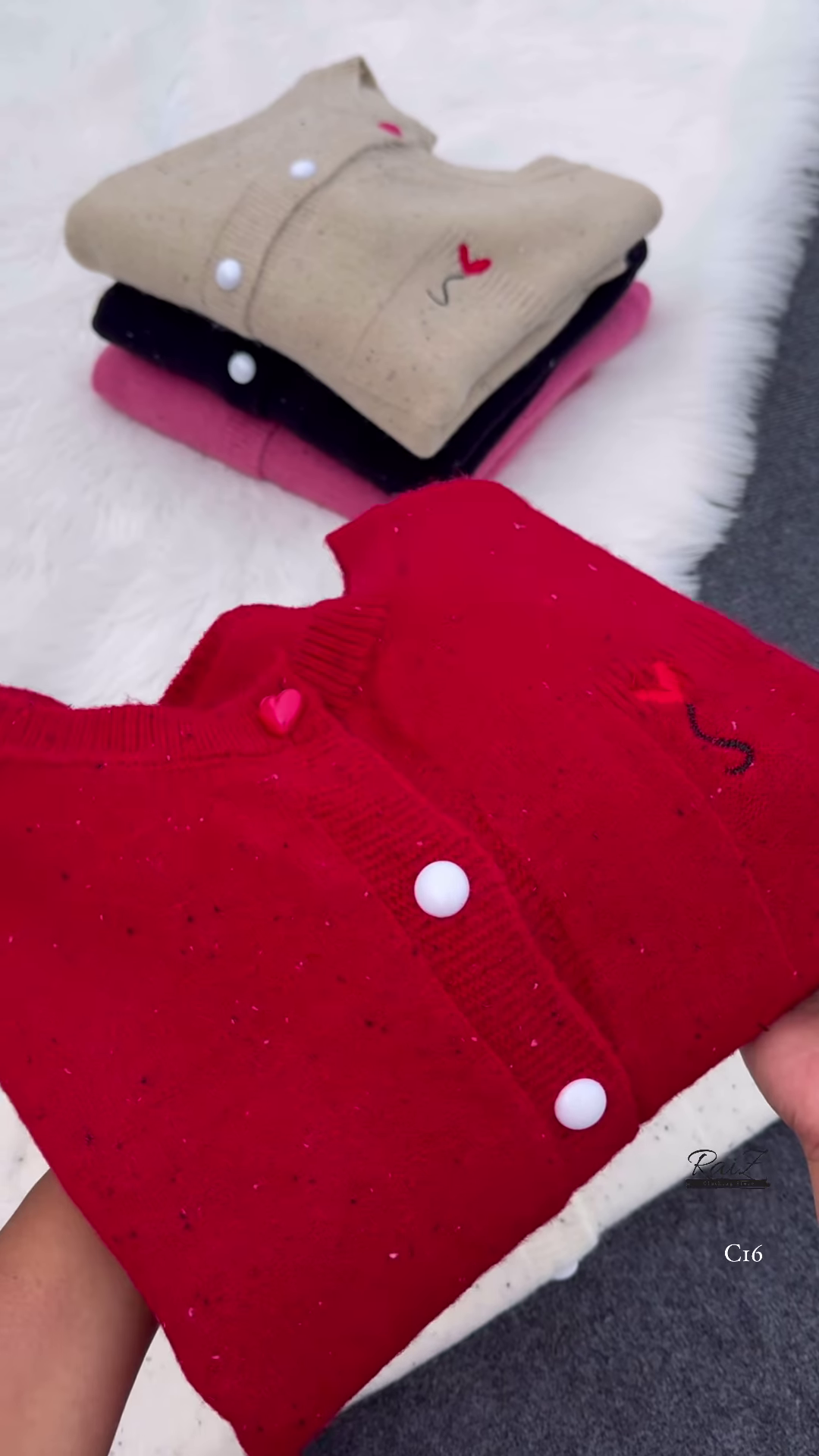 Speckled Heart Button Cardigan – Cute, Cozy, and Effortlessly Stylish ❤️🧶 - Image 3