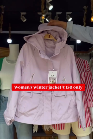 Women's Black Winter Jacket 🖤 Hooded Zip-Up with Pockets – Cozy & Minimal