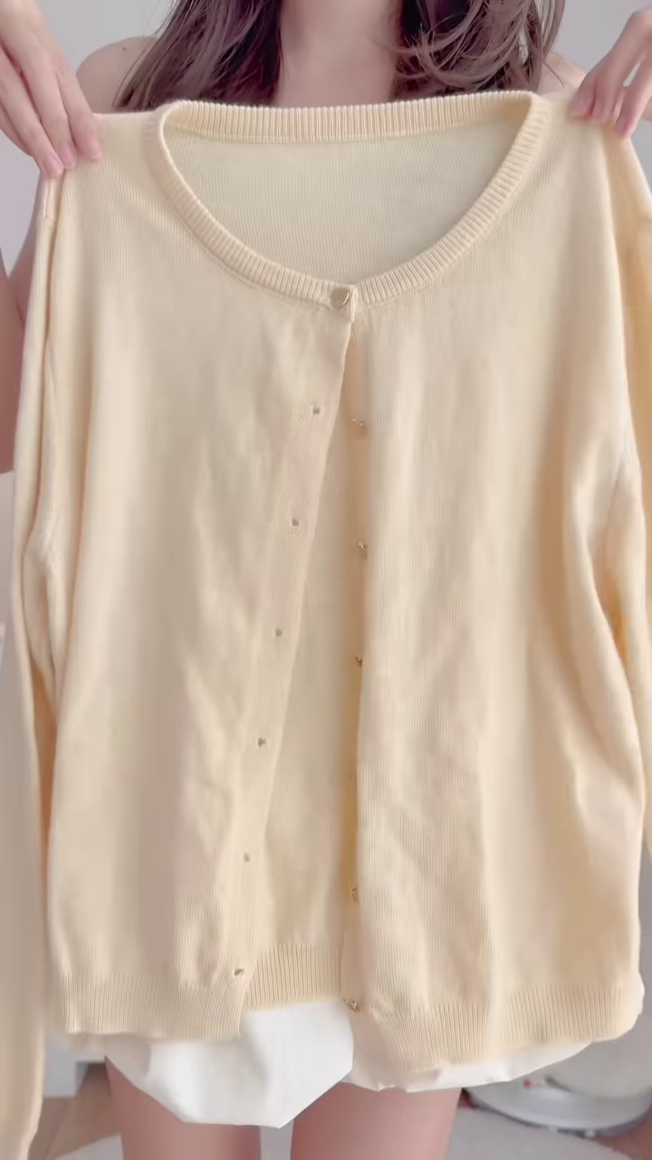 Pastel Knitwear Collection 🧶🎀 With Bow Buttons, Zip Charm & Ribbed Texture – Purple, Blue & Pink Variants - Image 8