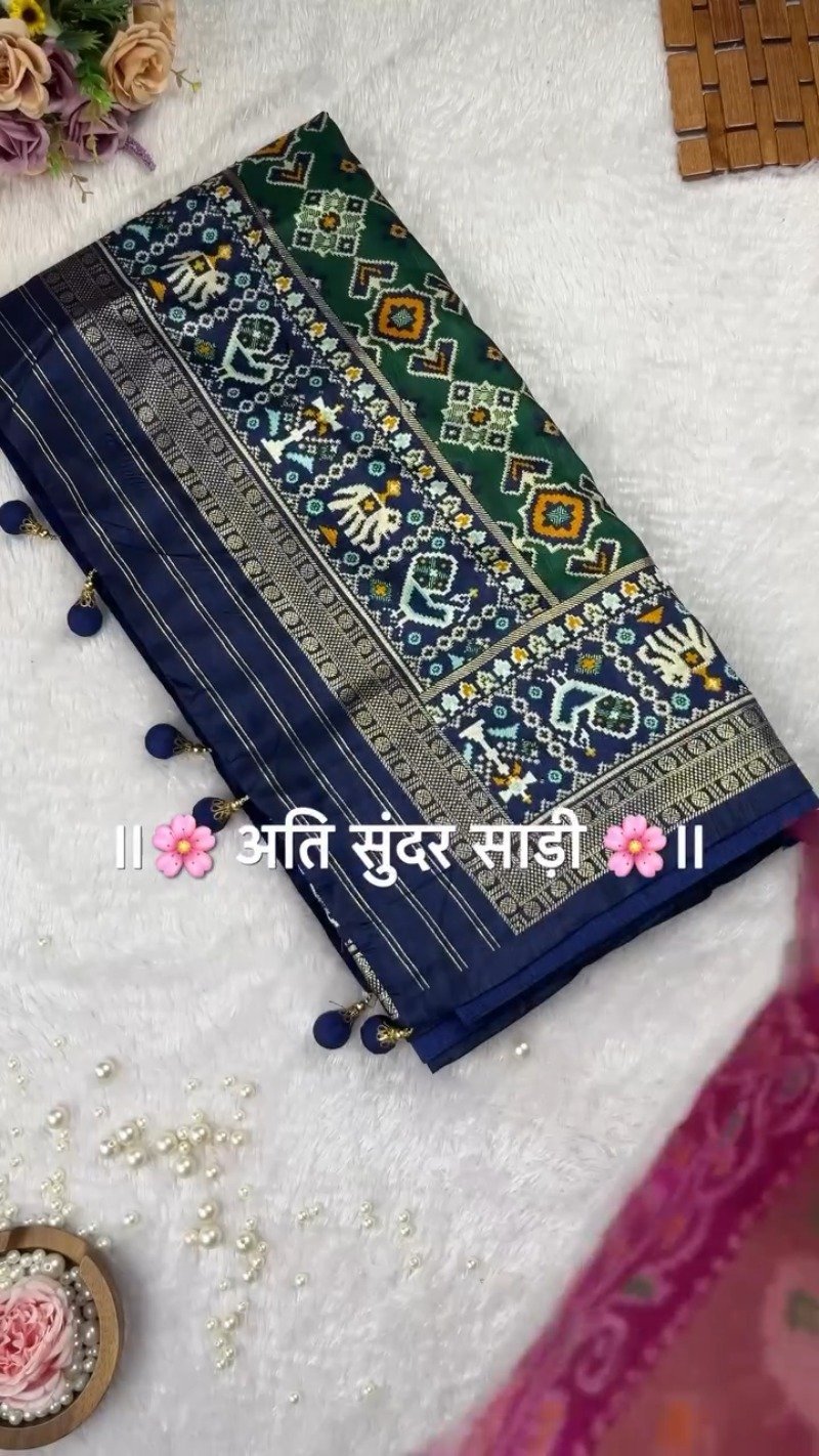 Regal Patola-Style Woven Silk Saree with Traditional Tassels β Available in Mint Green, Deep Grey, Soft Pink & Forest Green - Image 3