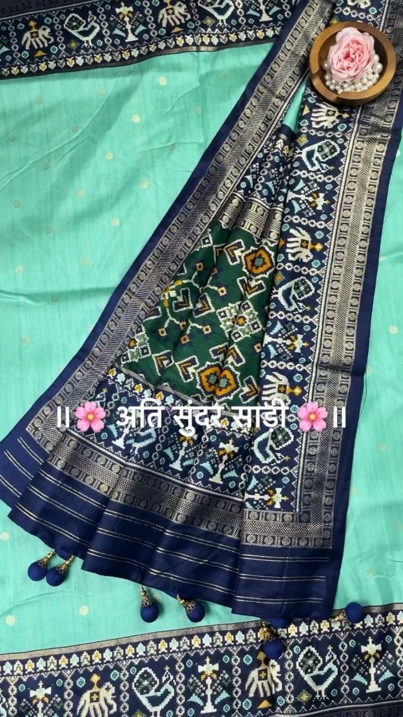 Regal Patola-Style Woven Silk Saree with Traditional Tassels β Available in Mint Green, Deep Grey, Soft Pink & Forest Green - Image 7