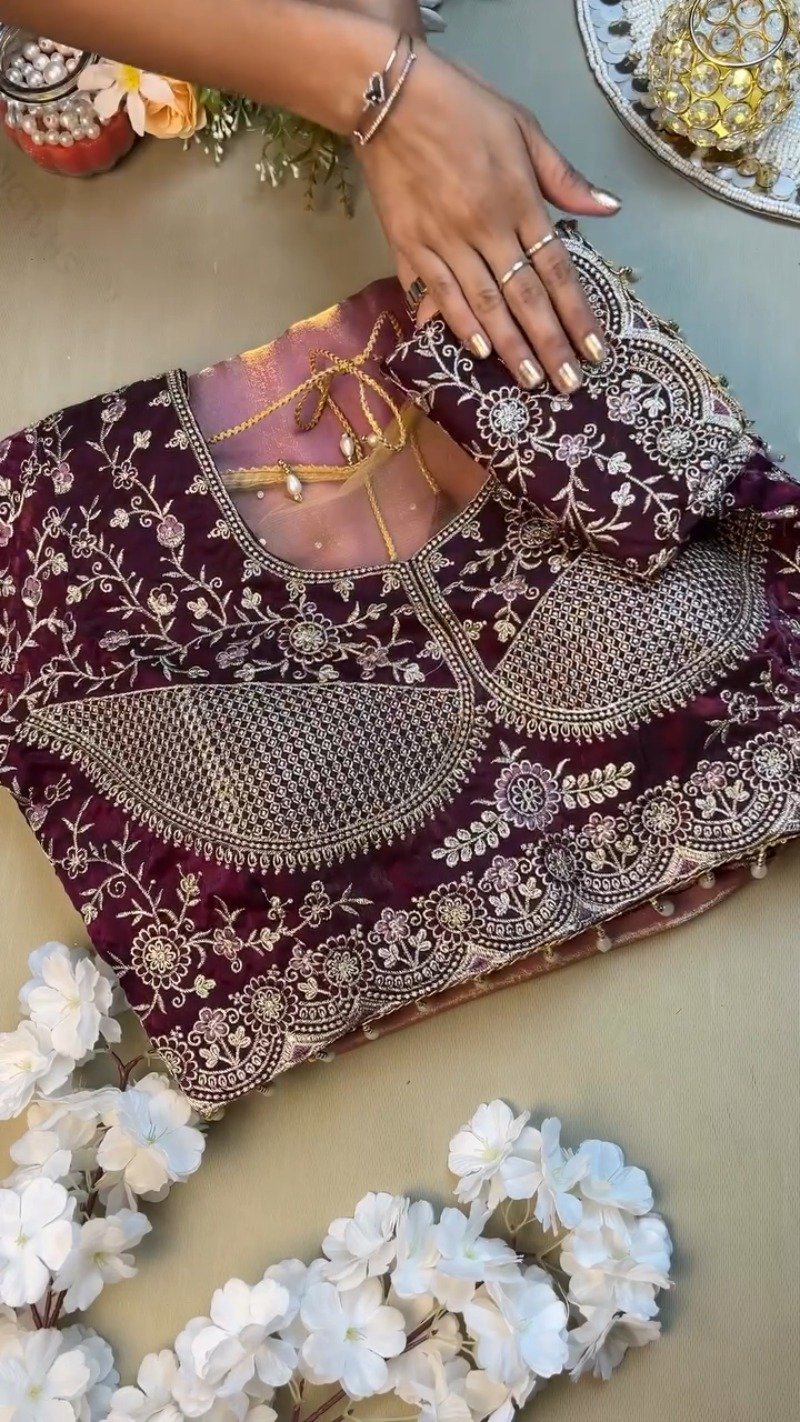 Elegant Deep Plum Velvet & Shimmer Organza Saree Set β A Statement of Regal Sophistication - Image 3