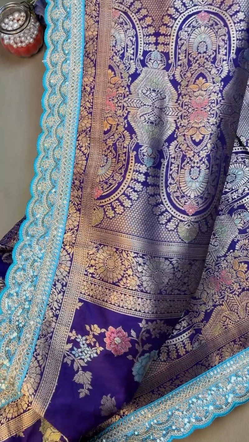 Royal Purple & Sky Blue Scalloped Border Banarasi Silk Saree Set β Available in Royal Purple & Sky Blue - Image 3