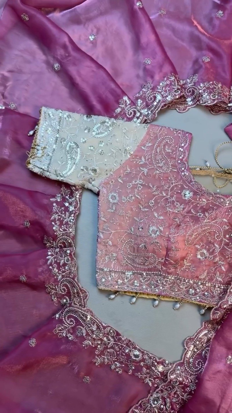 Opulent Paisley Embellished Organza Saree Set β Available in Rose Quartz & Cream
