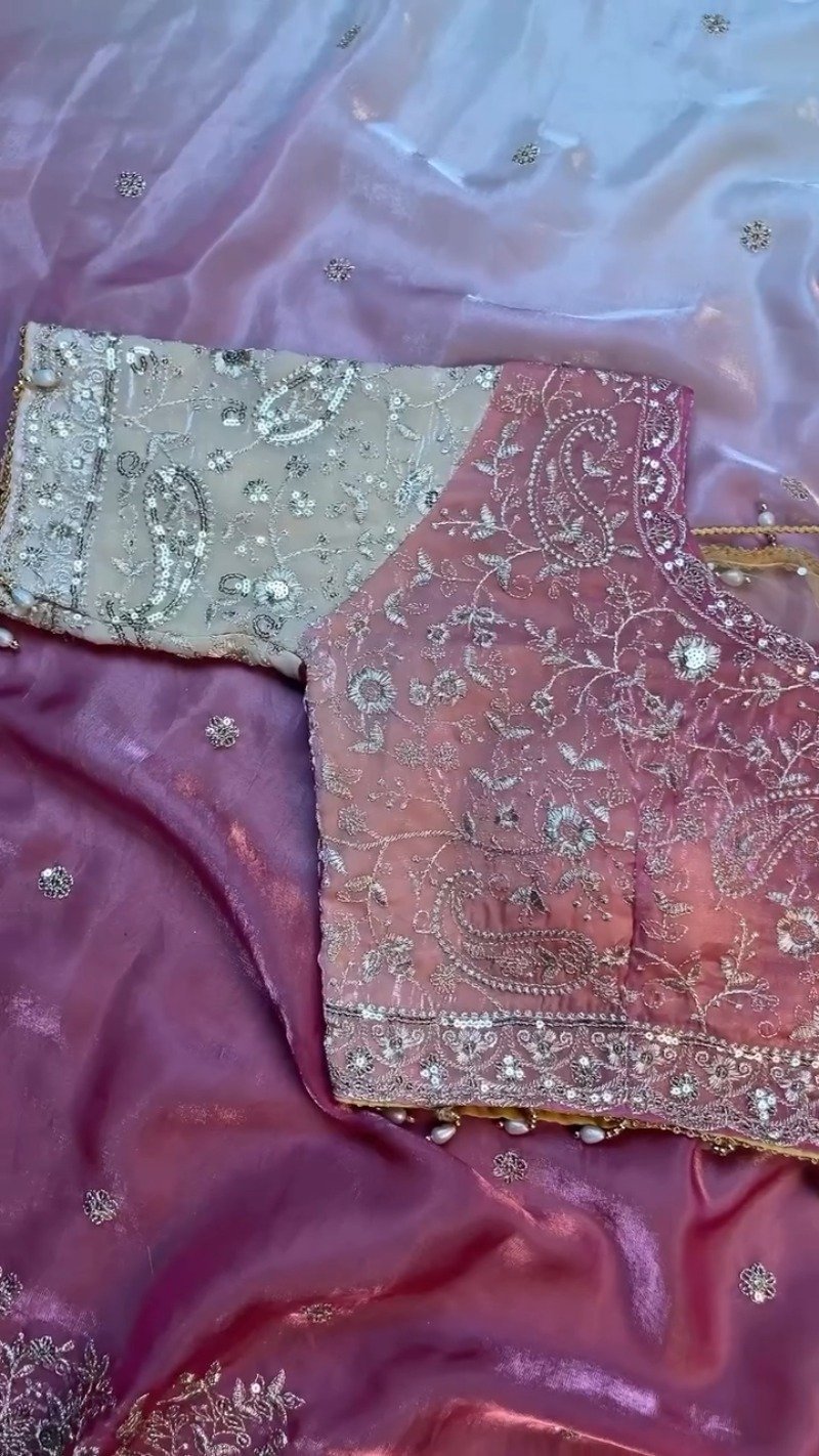 Opulent Paisley Embellished Organza Saree Set β Available in Rose Quartz & Cream - Image 5